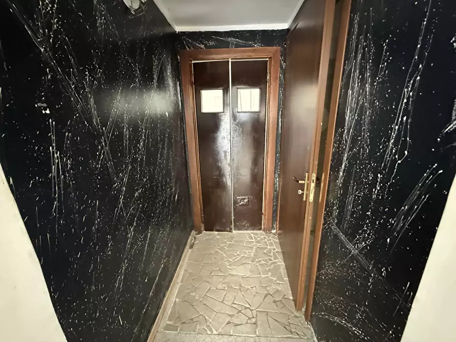 Immagine 7 di Negozio in vendita  in Vico FRANCESCO ACRI, 2 a Catanzaro