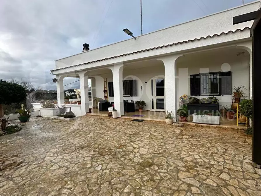 Immagine 3 di Villa in vendita  in Contrada Monte La Morte, sn a Ostuni
