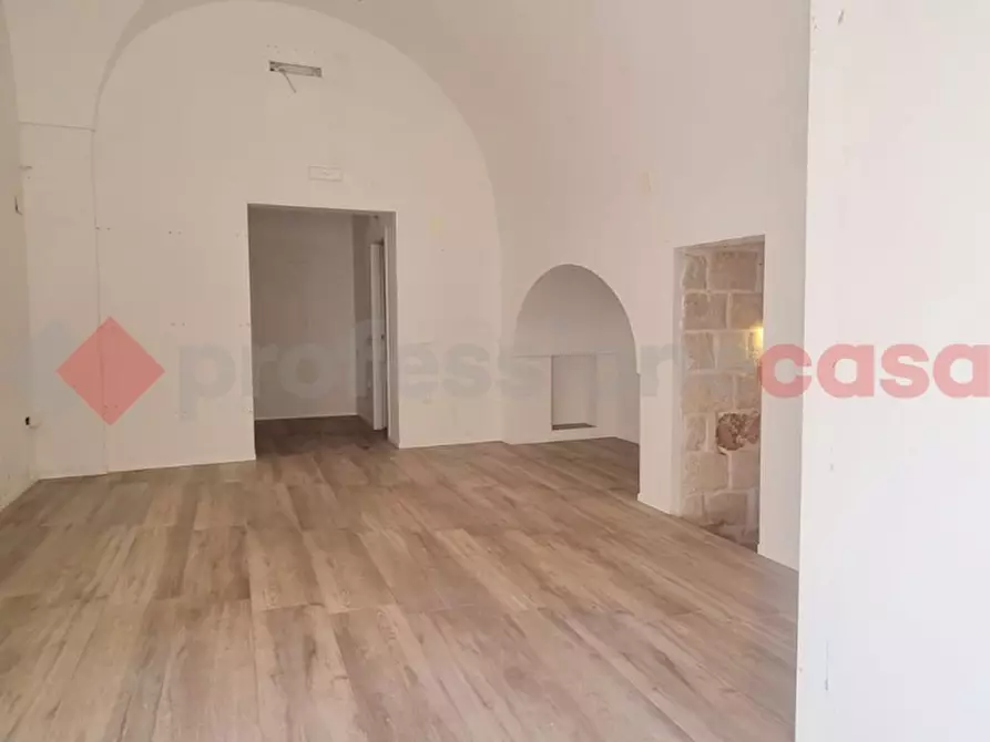 Immagine 4 di Negozio in affitto  in Via RATTAZZI a Monopoli