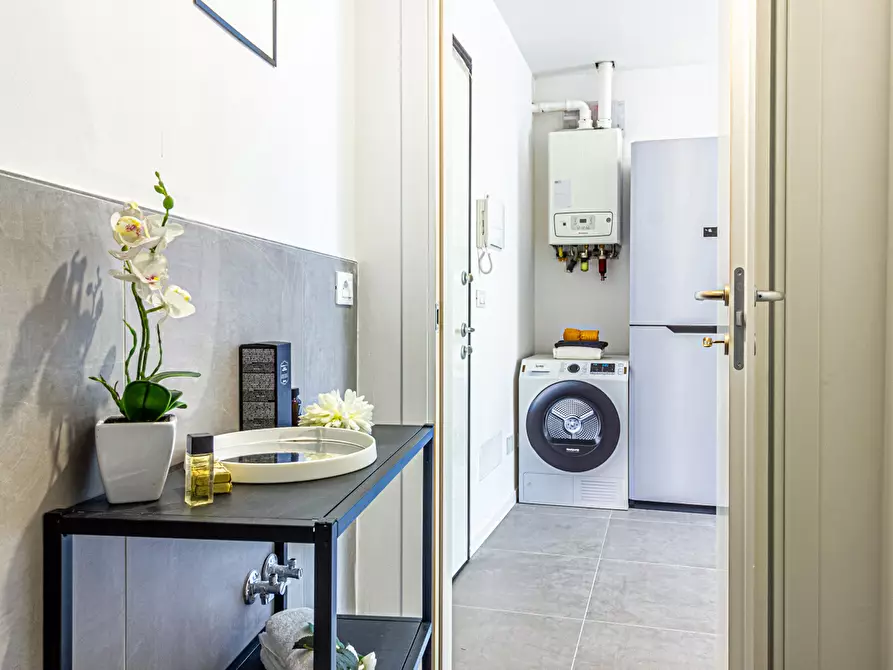 Immagine 23 di Appartamento in vendita  in Via dell'Uccellino, 2 a Bologna