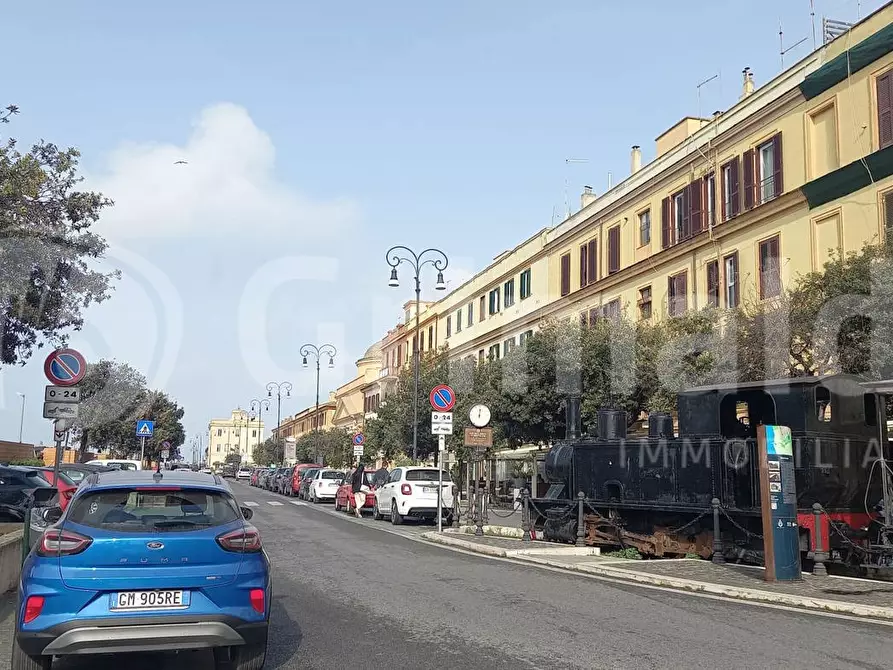 Immagine 17 di Attività commerciale in vendita  in Via della Torre Clementina, 52 a Fiumicino
