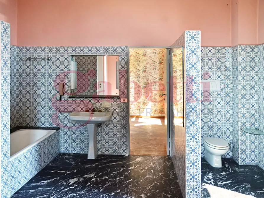 Immagine 22 di Villa in vendita  in Via Marconi, 3 a Ponte San Pietro