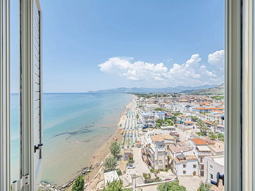 Immagine 33 di Appartamento in vendita  in Via Madonnella, 3 a Sperlonga