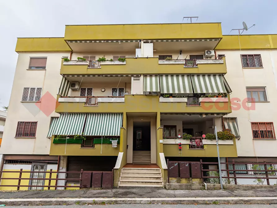 Immagine 40 di Appartamento in vendita  in Via Padre Elia Carosi a Roma