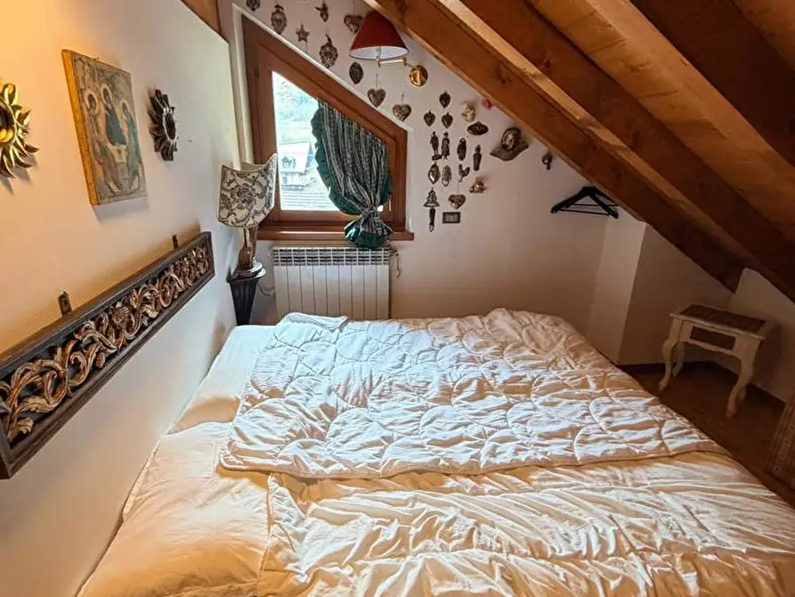 Immagine 25 di Appartamento in vendita  in Via ROMA, 42 B a Ponte Di Legno