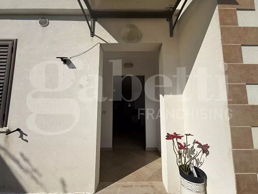 Immagine 2 di Villetta a schiera in vendita  in Via GAMBIERI, 9 a Settingiano