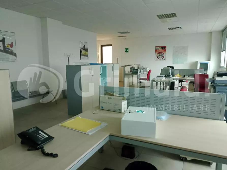 Immagine 15 di Ufficio in vendita  in Via ruini, 74 a Reggio Nell'emilia