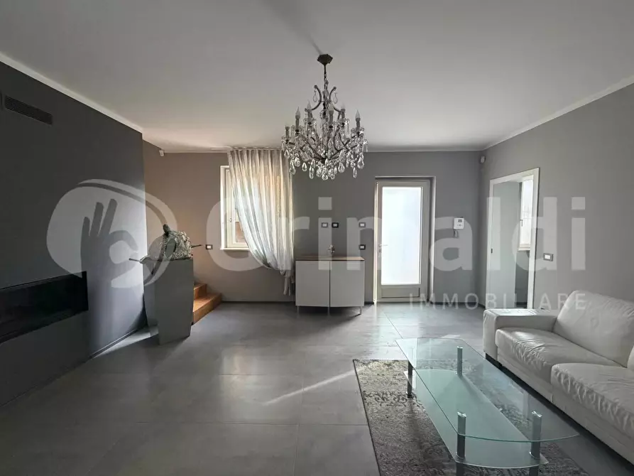 Immagine 3 di Casa indipendente in vendita  in Via UMBERTO I, 30 a Inverno E Monteleone