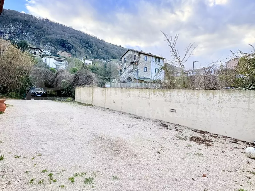 Immagine 7 di Villa in vendita  in Via Calcarelli, 10 a Artena