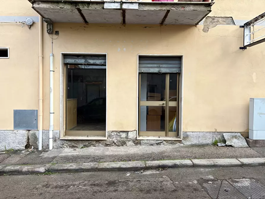 Immagine 10 di Negozio in vendita  in Via Spinola, 4 a Sassari