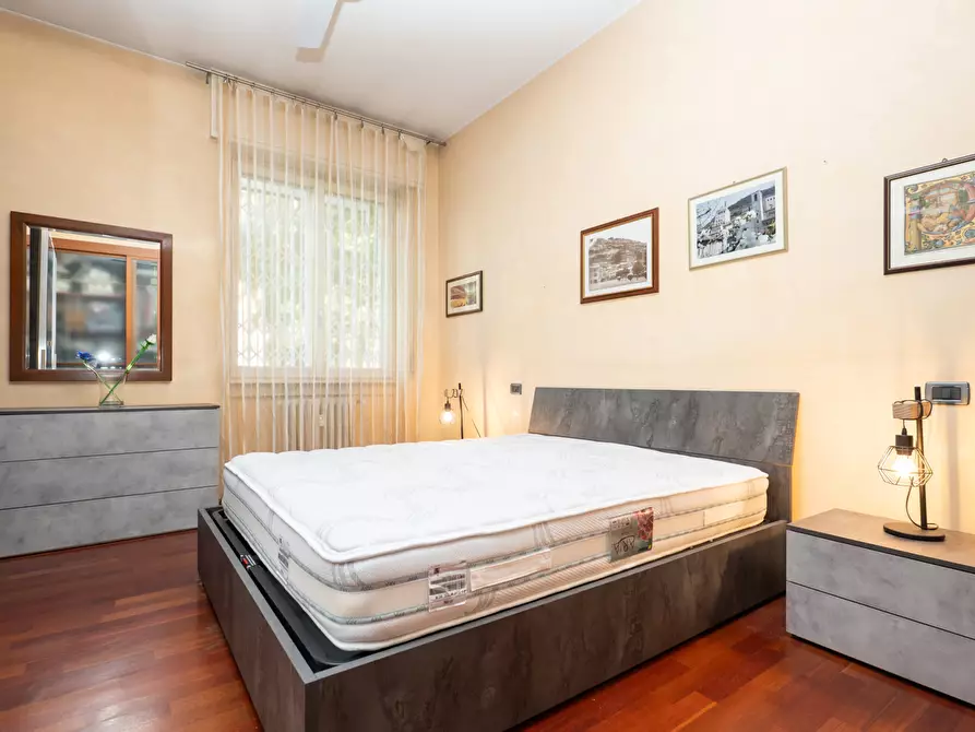 Immagine 11 di Appartamento in vendita  in Via tortona a Milano