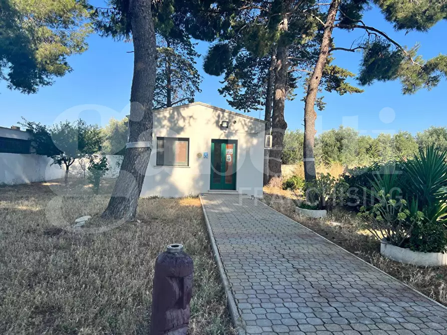 Immagine 16 di Ufficio in vendita  in Via ALBERTO SORDI, 4600 a Taranto