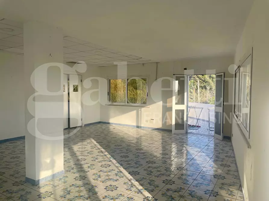 Immagine 3 di Palazzo in vendita  in Via Flacca km 22.000, 999 a Gaeta