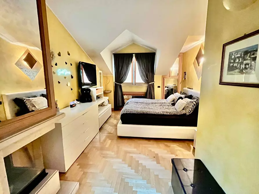 Immagine 5 di Appartamento in vendita  in Viale marche, 101 a Milano