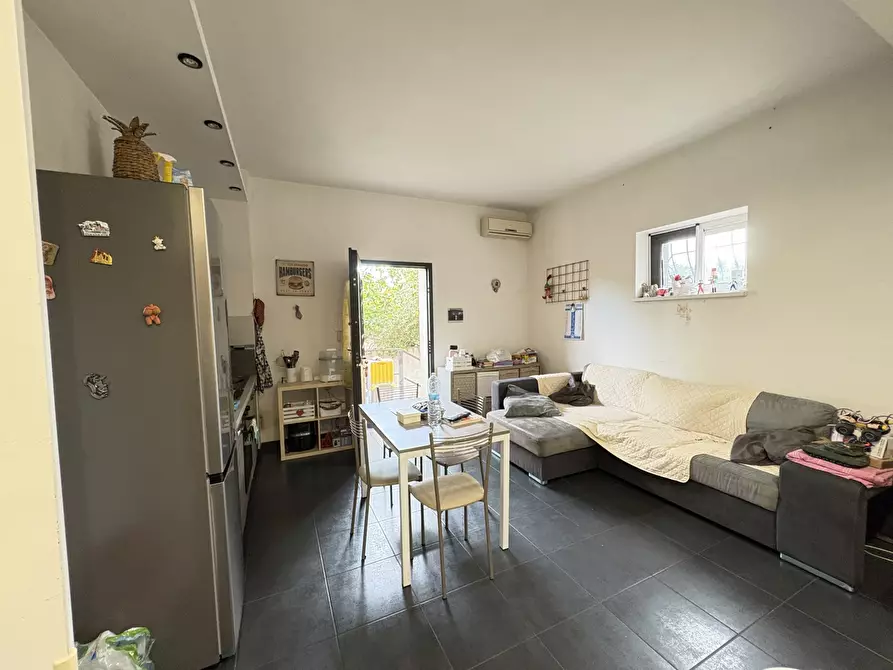 Immagine 11 di Appartamento in vendita  in Via Buscate, 32 a Roma