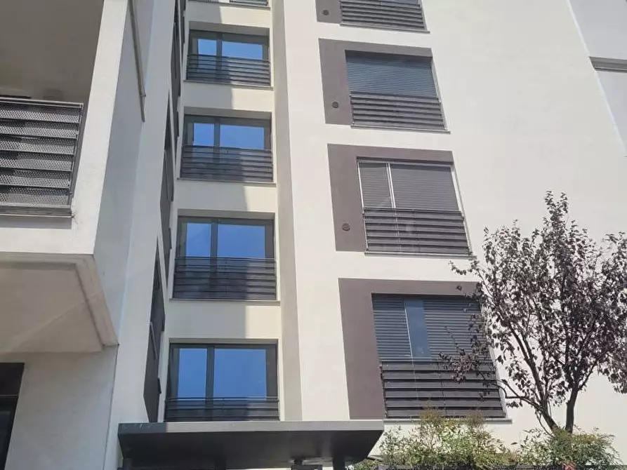 Immagine 5 di Box auto in vendita  in Via Savona, 122 a Milano