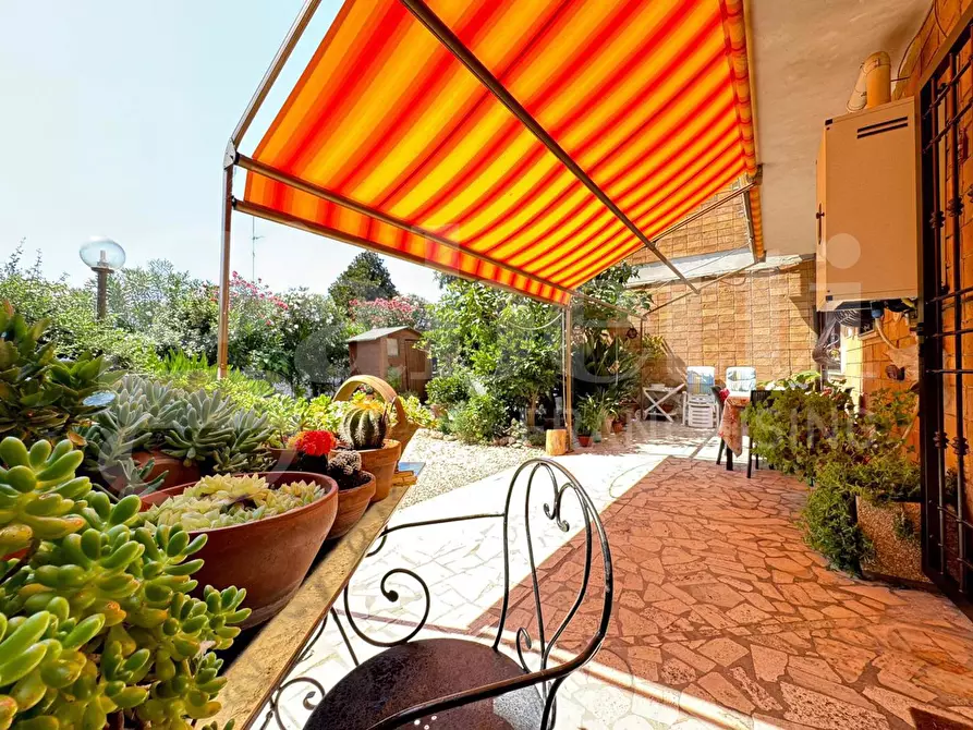 Immagine 6 di Casa trifamiliare in vendita  in Viale perseo, 27 a Ardea