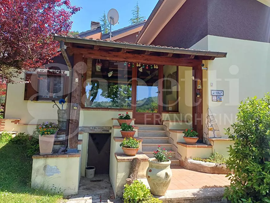 Immagine 2 di Villa in vendita  in Via SAN MARIA DEL MONTE, snc a Borbona