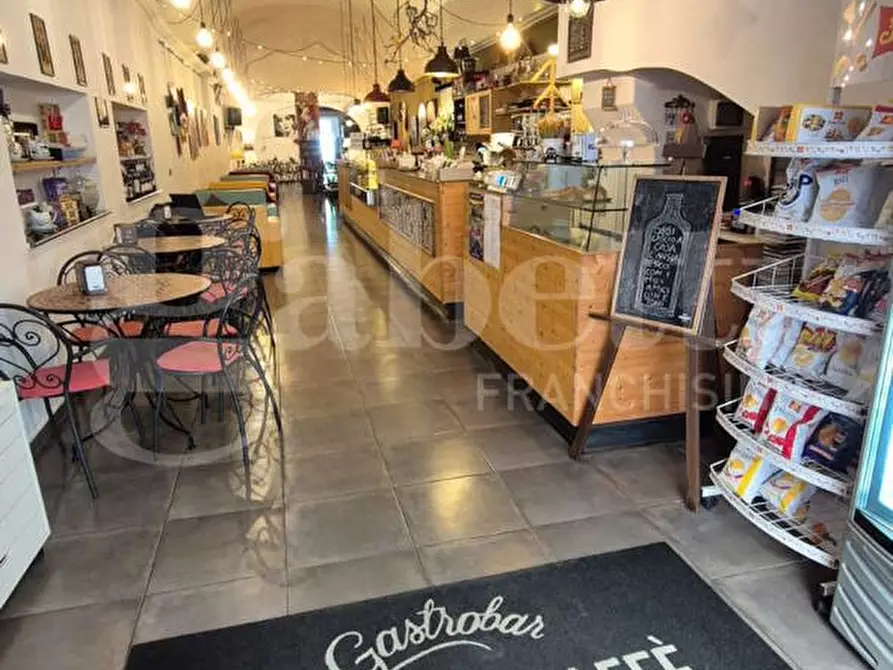 Immagine 4 di Bar / Ristorante in vendita  in Corso Vittorio Emanuele, 321 a Torre Annunziata