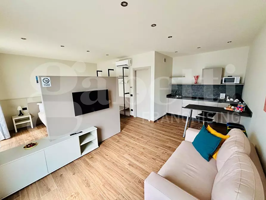 Immagine 13 di Rustico / casale in vendita  in Via Agostino Morando a Roddi