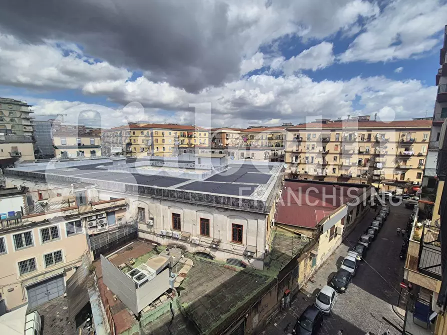 Immagine 12 di Appartamento in vendita  in Via Andrea Cantelmo a Napoli