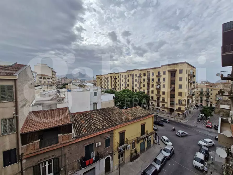 Immagine 12 di Appartamento in vendita  in Via Carlo Pisacane a Palermo