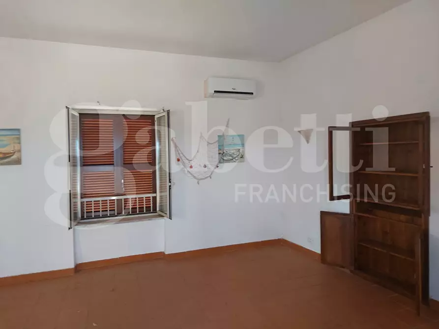 Immagine 9 di Negozio in affitto  in Via Lungomare Giovanni Caboto, 10 a Gaeta