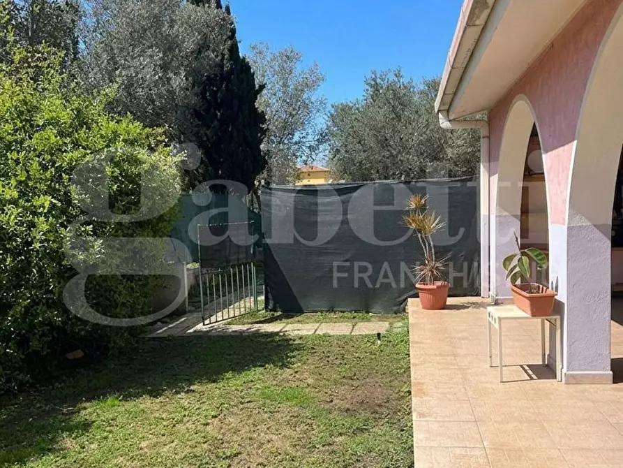 Immagine 3 di Villa in vendita  in Via Praga, 16 a Capoterra
