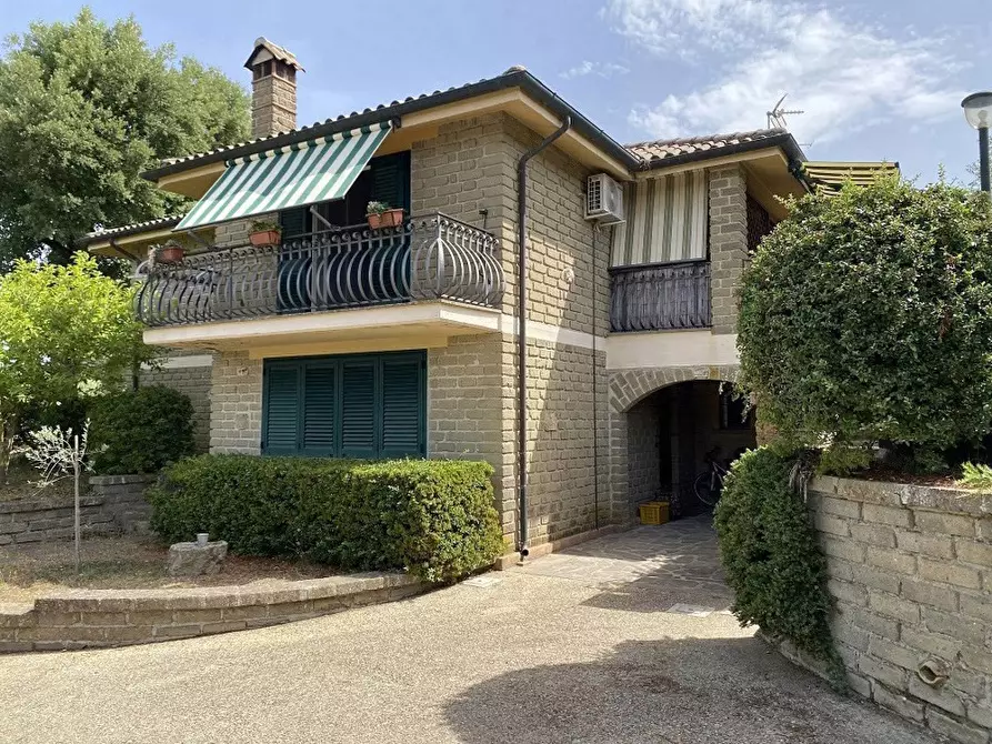 casa indipendente in vendita a Canale Monterano