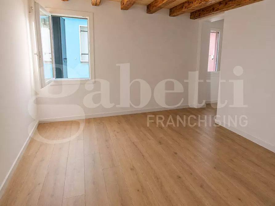 Immagine 18 di Multiproprietà in vendita  in Via ISOLA DI PELLETRINA Calle Chiesa Ognisanti a Venezia