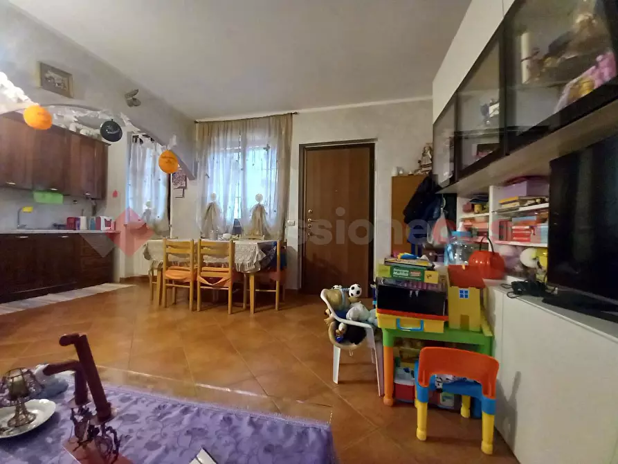 Immagine 1 di Appartamento in vendita  in Via MOLINO VECCHIO, 15 a Vernate