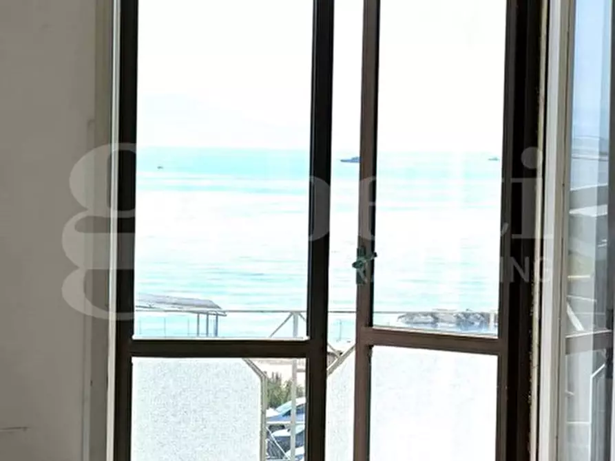 Immagine 23 di Appartamento in vendita  in Via Lungomare Caboto, 234 a Gaeta