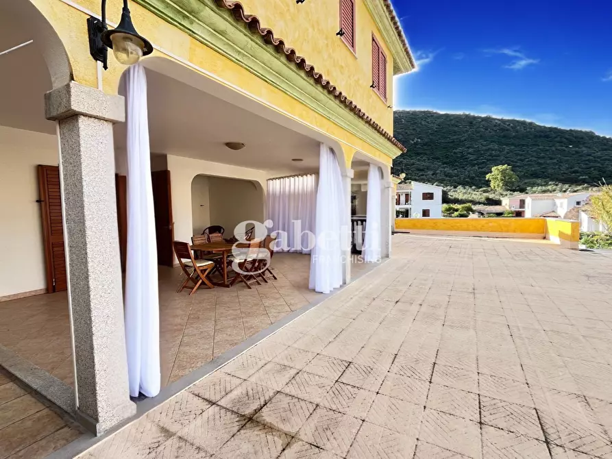 Immagine 3 di Appartamento in vendita  in Via Tanaunella Ss 125, . a Budoni