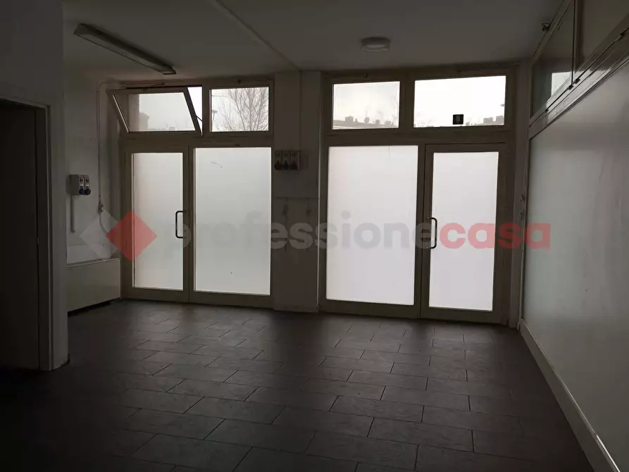 Immagine 7 di Negozio in affitto  in Via GABRIELE D'ANNUNZIO a Firenze