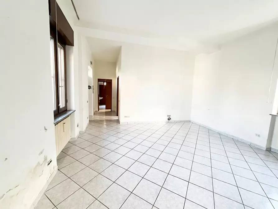 Immagine 5 di Palazzo in vendita  in Via Alessandria, snc a Legnano