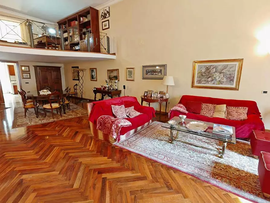 Immagine 8 di Appartamento in vendita  in Piazza della LibertÃ , 6 a Trani