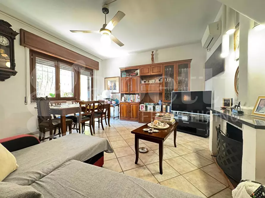 Immagine 11 di Casa trifamiliare in vendita  in Viale perseo, 27 a Ardea