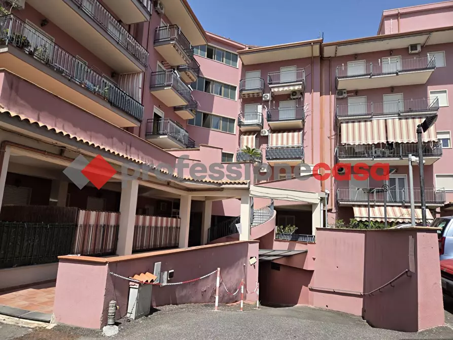 Immagine 3 di Appartamento in vendita  in Via Umberto, 93 a Roccalumera