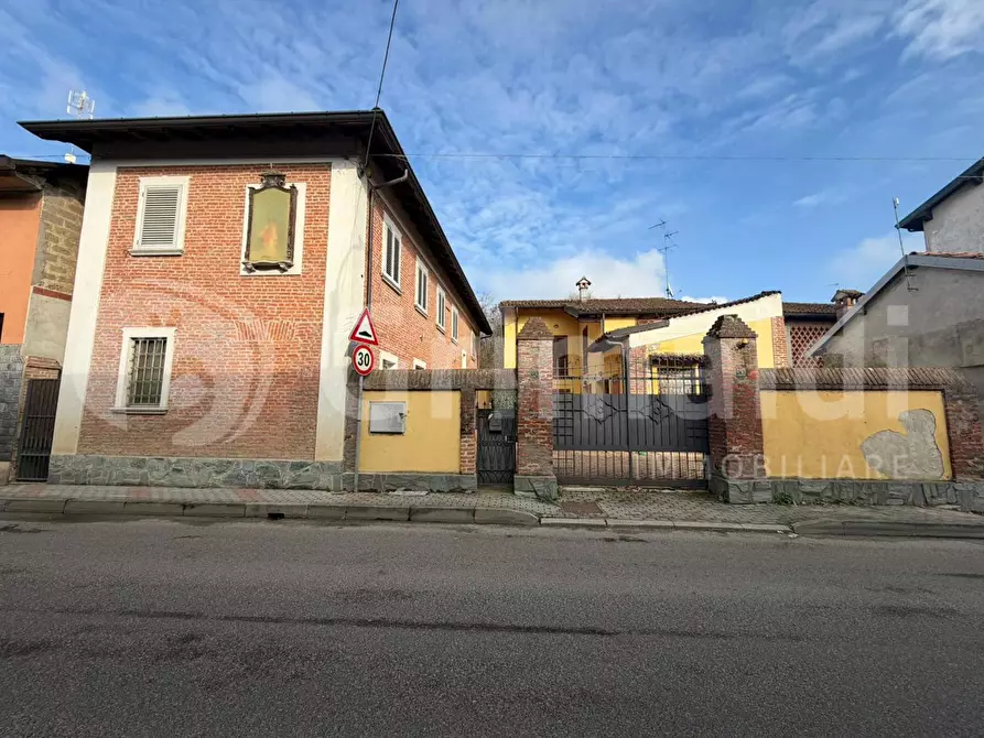 Immagine 29 di Casa indipendente in vendita  in Via UMBERTO I, 30 a Inverno E Monteleone