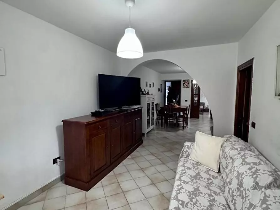 Immagine 17 di Appartamento in vendita  in Via BORGO DEL PONTE, 123 a Massa