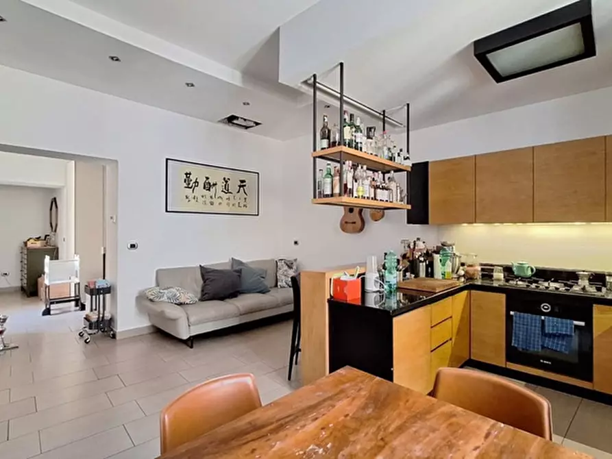 Immagine 9 di Appartamento in vendita  in Vico Castrucci a Napoli