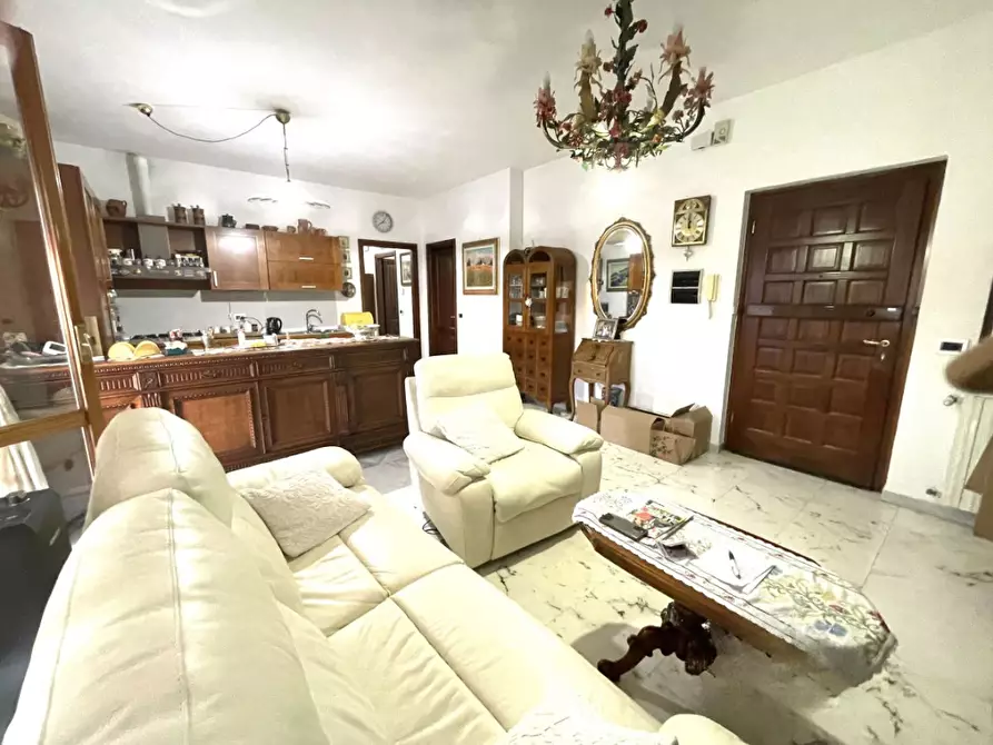 Immagine 4 di Attico in vendita  in Via MARINA VECCHIA, 13 a Massa