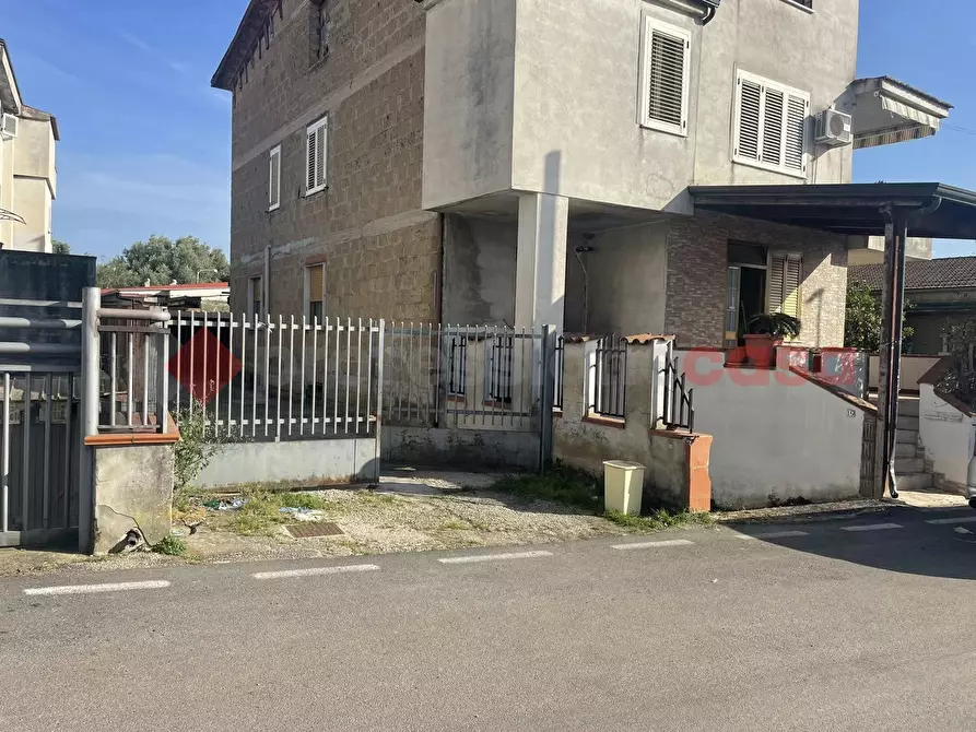 Immagine 1 di Appartamento in vendita  in Via Tutuni IV traversa, snc a Vitulazio