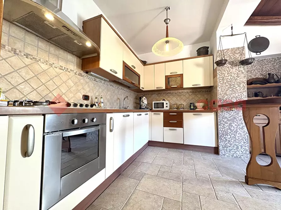 Immagine 15 di Villa in vendita  in Via RIO CLARO 2, 2 a Fondi