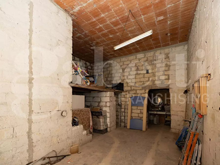 Immagine 38 di Appartamento in vendita  in Via OBERDAN, 10 a Ragusa