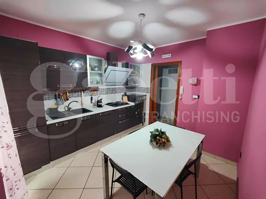 Immagine 3 di Appartamento in vendita  in Piazza G.B.TEDESCO, 23 a Taranto