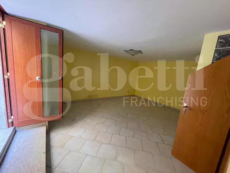 Immagine 4 di Appartamento in vendita  in Vico X Via Indipendenza, s.n.c a Gaeta