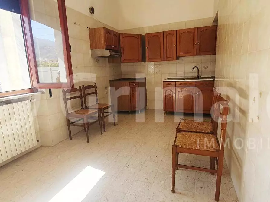 Immagine 4 di Appartamento in vendita  in Via CHIUSA, 38 a Massa