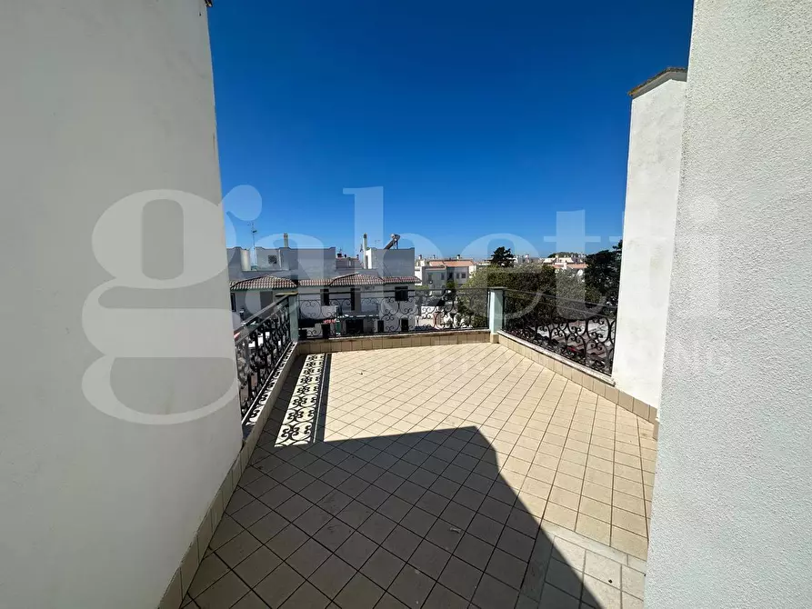 Immagine 34 di Casa trifamiliare in vendita  in Via lungomare tor san lorenzo, 57 a Ardea