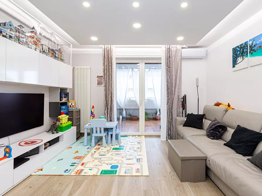 Immagine 2 di Appartamento in vendita  in Via di Dragoncello, 497 a Roma